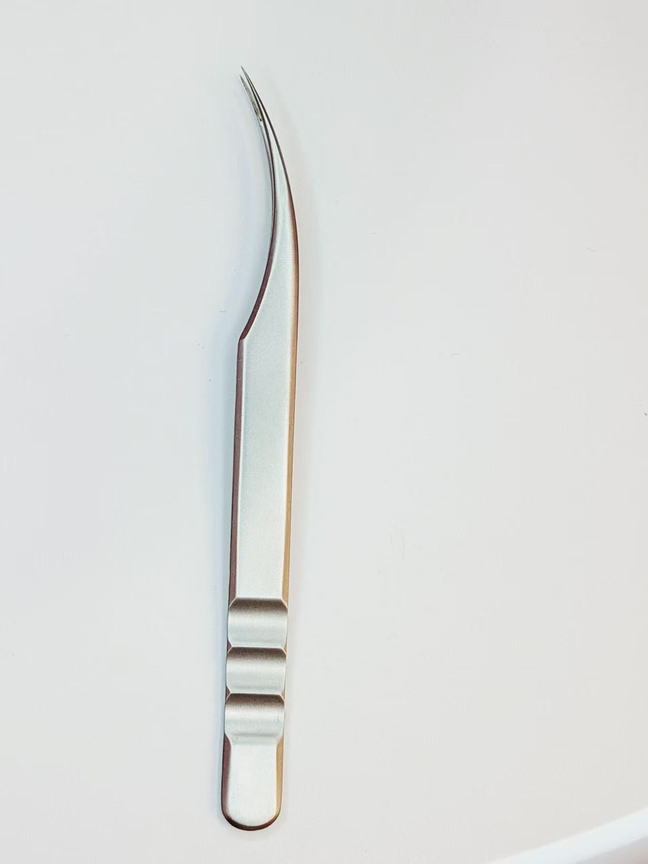Eyelash Tweezers